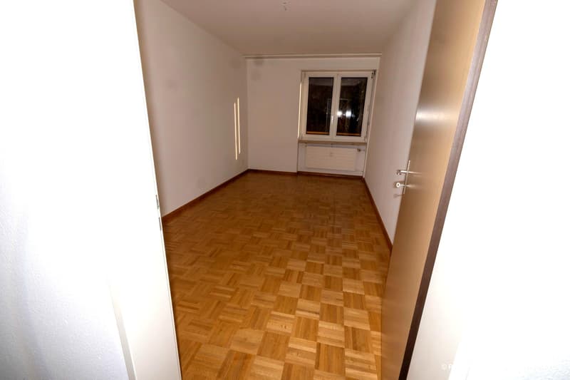 Helle 4,5-Zimmerwohnung mit Balkon in familienfreundlicher Lage (6)