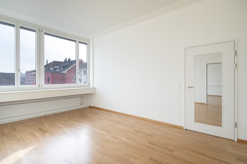 Helle Büroräume mit Charme ? Arbeiten in ruhiger Bestlage (4)