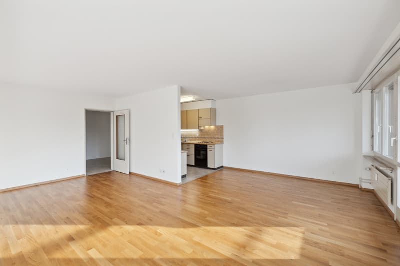 Helle 2.5-Zimmerwohnung mit Balkon im beliebten Zollweiden-Quartier (2)