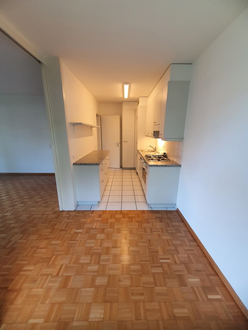 Befristetes Wohnen - schöne 3.5-Zimmerwohnung (3)