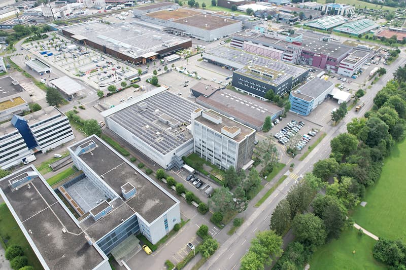 Espace de bureau/commercial moderne étendu sur l'axe principal de Winterthur (4)