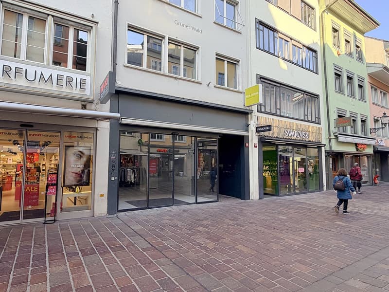 Versatile retail and commercial spaces in prime pedestrian location (4)