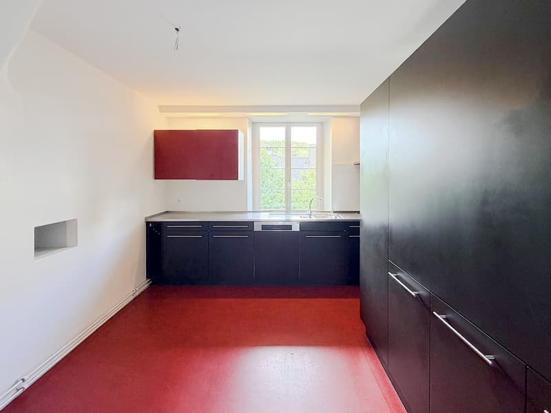 Zwischenvermietung: Grosszügige 5.5-Zimmer-Wohnung mit viel Privatsphäre in grüner Umgebung (6)