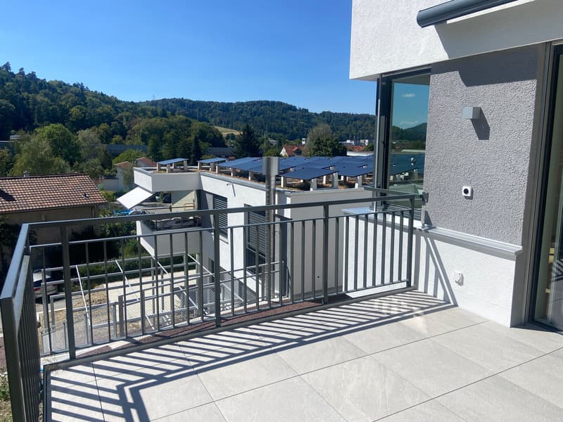 4.5-Zimmer-Doppeleinfamilienhaus an privilegierter Hanglage (12)