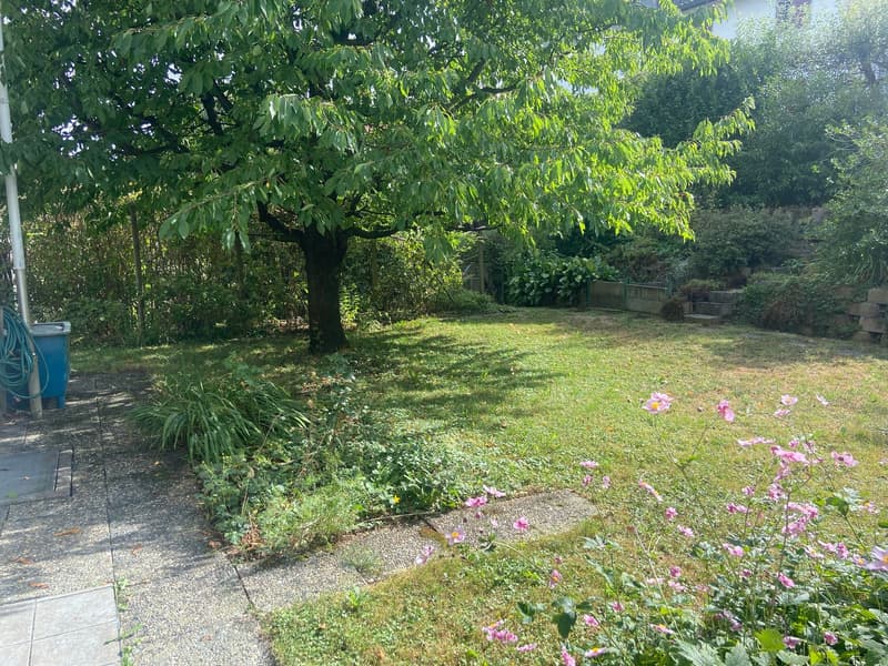 Charmantes 4.5-Zimmer-Reiheneinfamilien-Eckhaus mit Garten, Balkon und Garage in Veltheim (16)