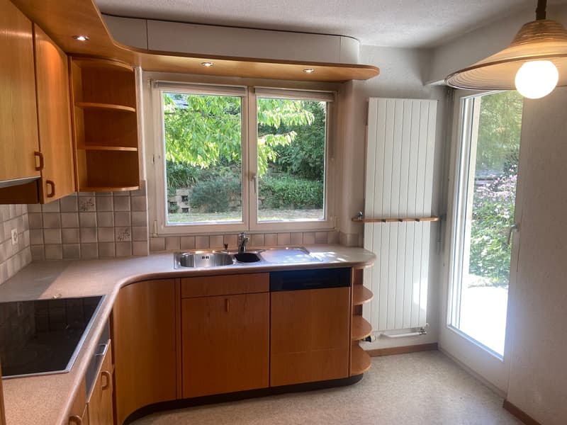 Charmantes 4.5-Zimmer-Reiheneinfamilien-Eckhaus mit Garten, Balkon und Garage in Veltheim (9)