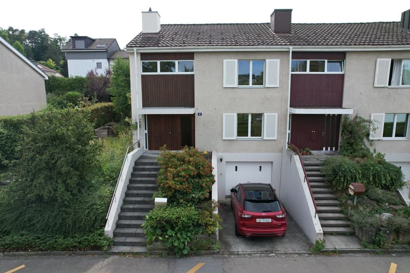 Charmantes 4.5-Zimmer-Reiheneinfamilien-Eckhaus mit Garten, Balkon und Garage in Veltheim (3)