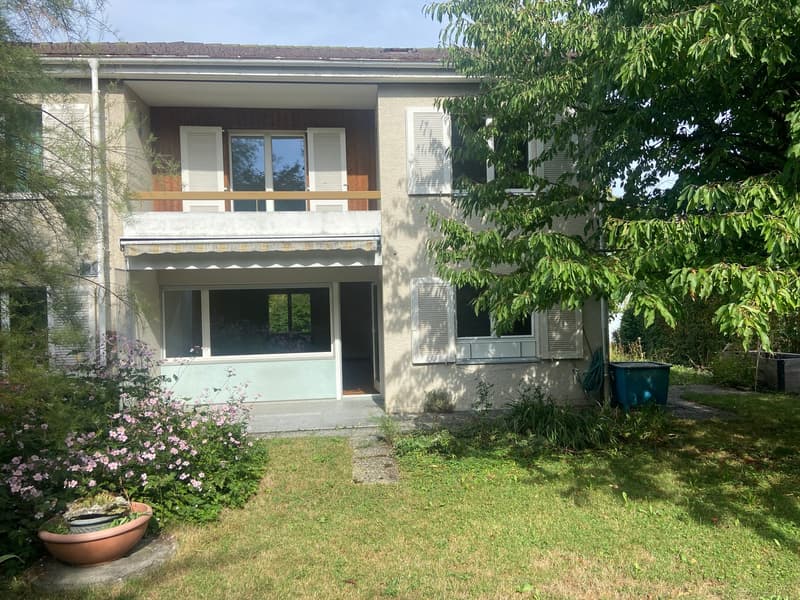 Charmantes 4.5-Zimmer-Reiheneinfamilien-Eckhaus mit Garten, Balkon und Garage in Veltheim (15)