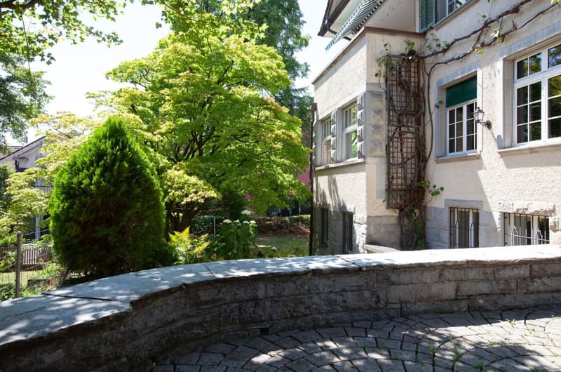 Repräsentative Büroräumlichkeiten am Zürichberg mit privatem Garten (24)