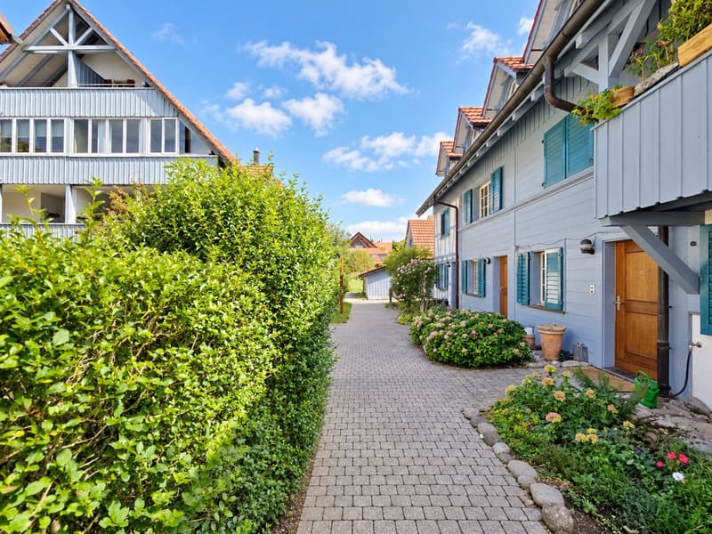 3.5-Zimmer-Maisonettewohnung im Dorfzentrum mit zwei Autoeinstellplätzen (4)
