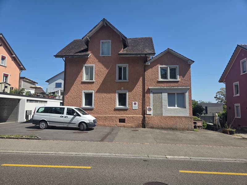 Grosszügiges Wohnhaus für Familien und Mehrgenerationenwohnen (2)