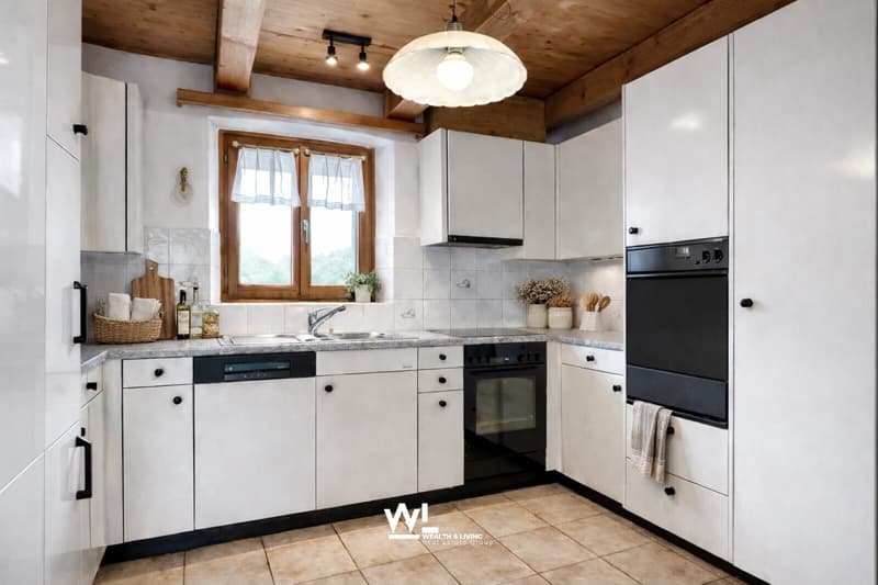 6-Zi.-Attika-Duplex mit Garten, Lift und Dachboden in Losone - hell und grosszügig (2)