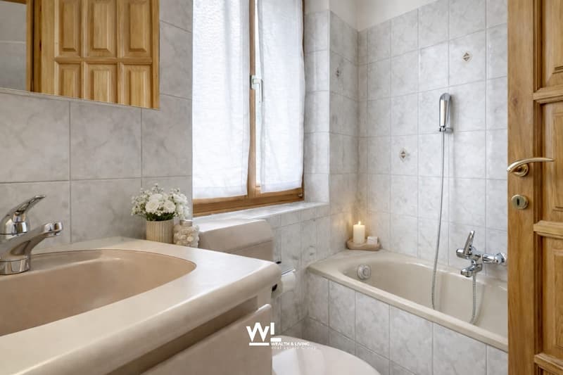 6-Zi.-Attika-Duplex mit Garten, Lift und Dachboden in Losone - hell und grosszügig (6)