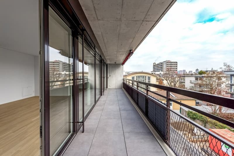 Balkon Musterfoto