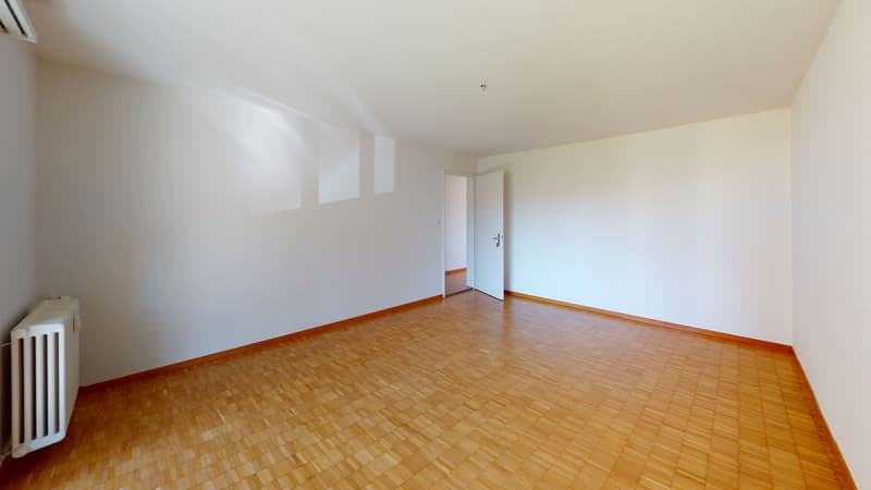 UtoNova-AG-Immobilien-Management-17A-Bahnhofstrasse-8259-Etzwilen-(2)-min
