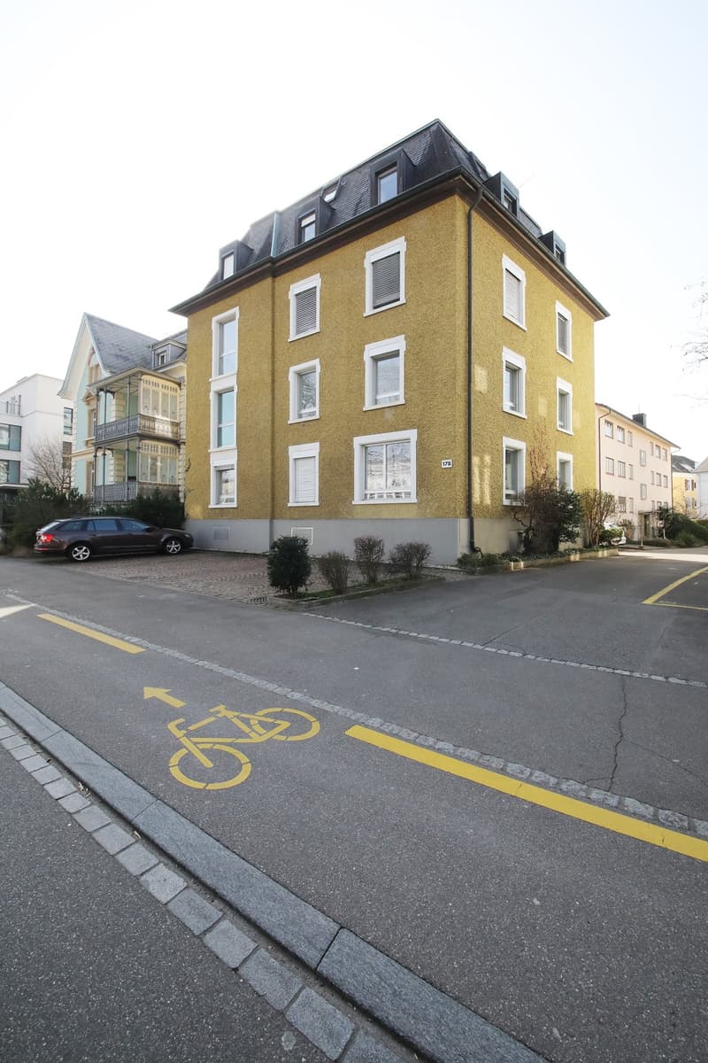 Gepflegte 3 1/2-Zimmer-Wohnung (103 m2), Mitten im Kreis 7 (13)