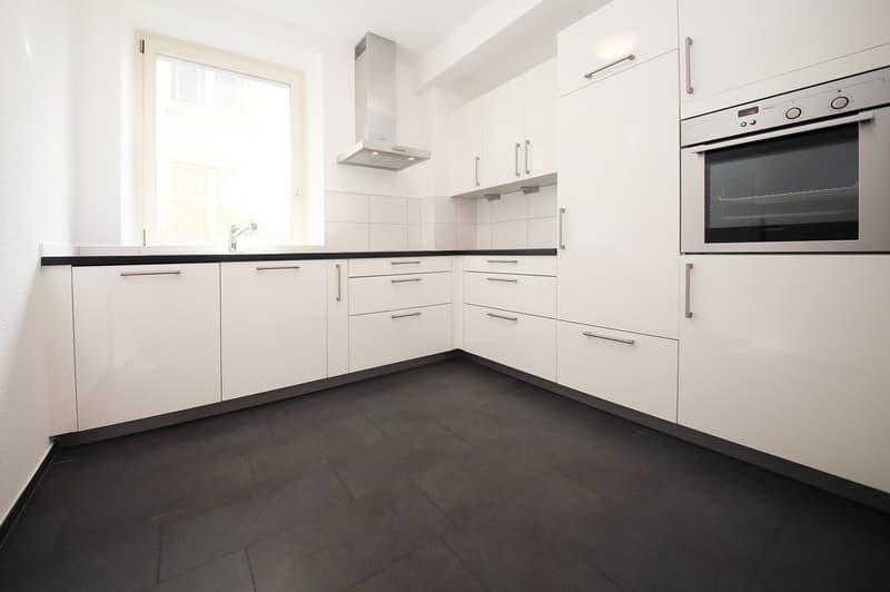 Gepflegte 3 1/2-Zimmer-Wohnung (103 m2), Mitten im Kreis 7 (7)