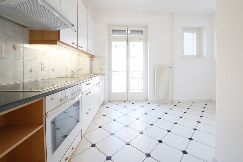 Charmante 3.5-Zimmer / Altbauwohnung mit 2 Balkonen, ruhiger Lage, Wiedikon (10)