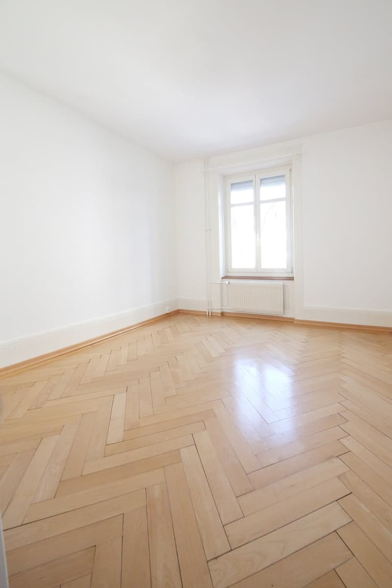Charmante 3.5-Zimmer / Altbauwohnung mit 2 Balkonen, ruhiger Lage, Wiedikon (6)