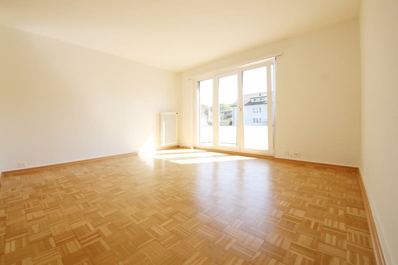 Gepflegte und helle 2-Zimmer-Wohnung (52 m2) mit Balkon (6)