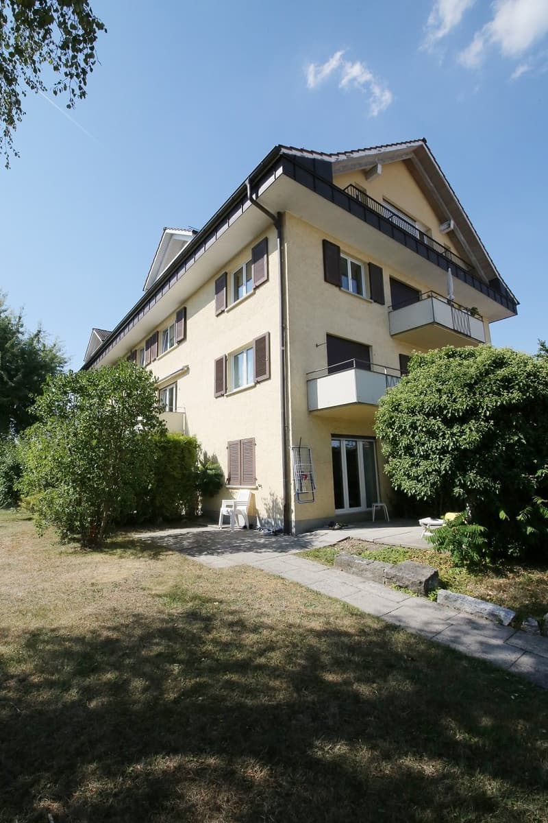 Gepflegte und helle 2-Zimmer-Wohnung (52 m2) mit Balkon (10)