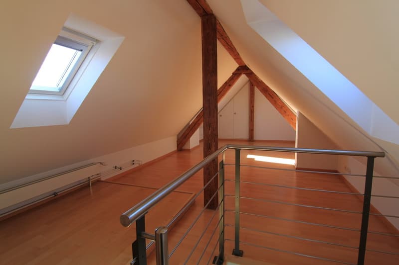 Gepflegte 4-Zimmer-Maisonette-Dachwohnung mit Balkon (BEFRISTUNG 31.03.2027) (2)