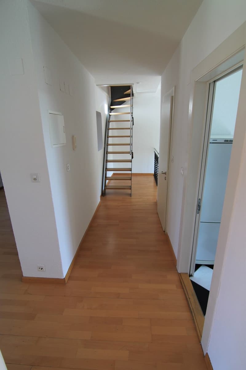 Gepflegte 4-Zimmer-Maisonette-Dachwohnung mit Balkon (BEFRISTUNG 31.03.2027) (10)