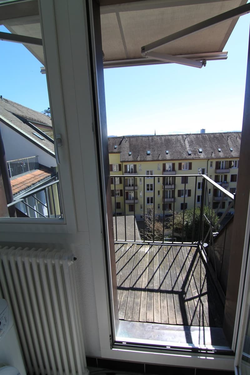 Gepflegte 4-Zimmer-Maisonette-Dachwohnung mit Balkon (BEFRISTUNG 31.03.2027) (9)