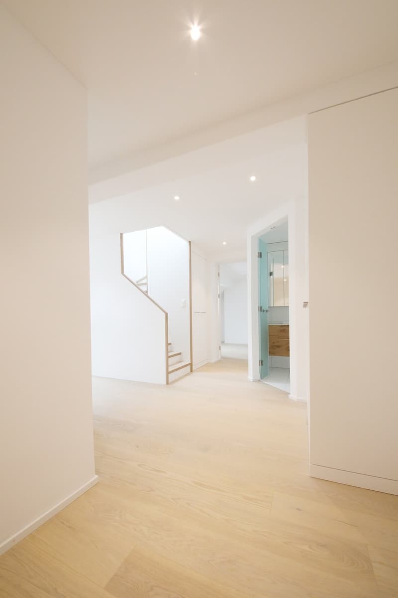 Top 3 1/2-Zimmer-Maisonette-Dachwohnung (115 m2) mit 2 Terrassen, Stauffacher (4)
