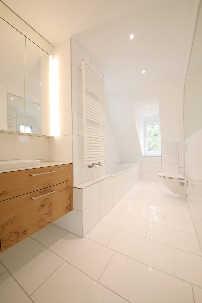 Top 3 1/2-Zimmer-Maisonette-Dachwohnung (115 m2) mit 2 Terrassen, Stauffacher (9)