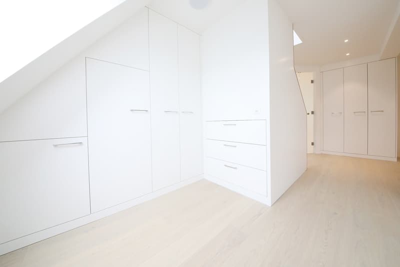 Top 3 1/2-Zimmer-Maisonette-Dachwohnung (115 m2) mit 2 Terrassen, Stauffacher (5)