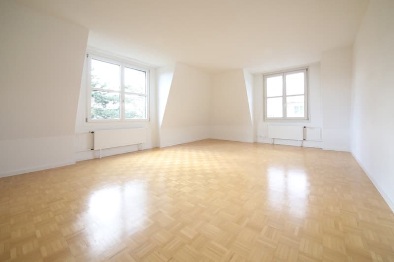 Gepflegte 3-Zimmer-Dachwohnung an absolut ruhiger Lage, Nähe Nordbrücke (6)
