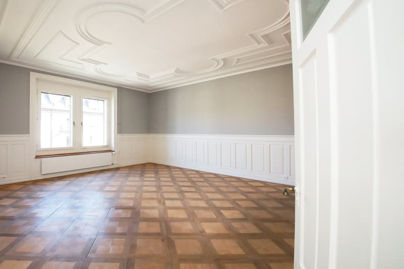 Elegantes 4-Zimmer-Altbau-Bijou (110m2) mit Balkon, Kreis 3 (1)