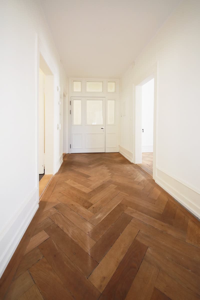 Elegantes 4-Zimmer-Altbau-Bijou (110m2) mit Balkon, Kreis 3 (9)