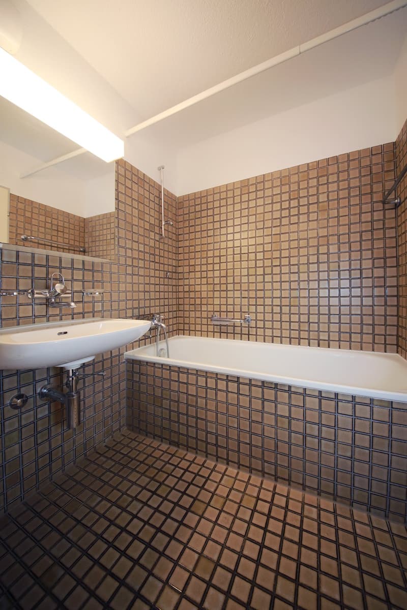 Gepflegte 3.5-Zimmer-Wohnung, 78 m2, im 1. OG, an ruhiger Lage, Kreis 3 (11)