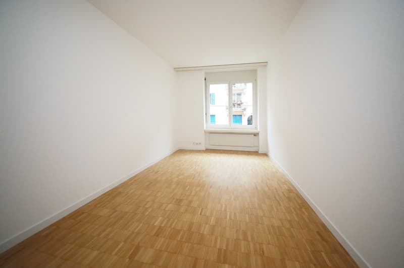 Gepflegte 3.5-Zimmer-Wohnung, 78 m2, im 1. OG, an ruhiger Lage, Kreis 3 (5)