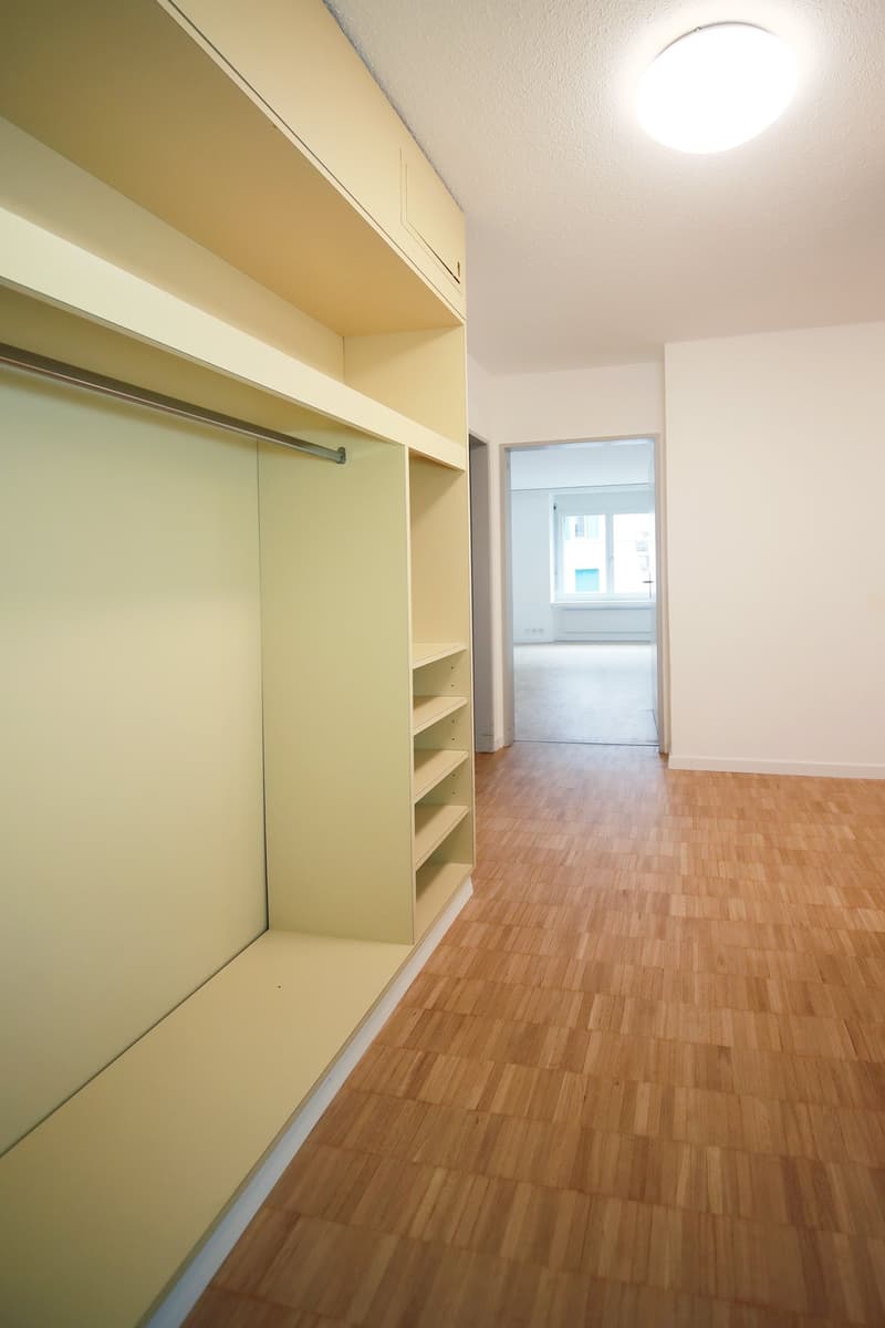 Gepflegte 3.5-Zimmer-Wohnung, 78 m2, im 1. OG, an ruhiger Lage, Kreis 3 (9)