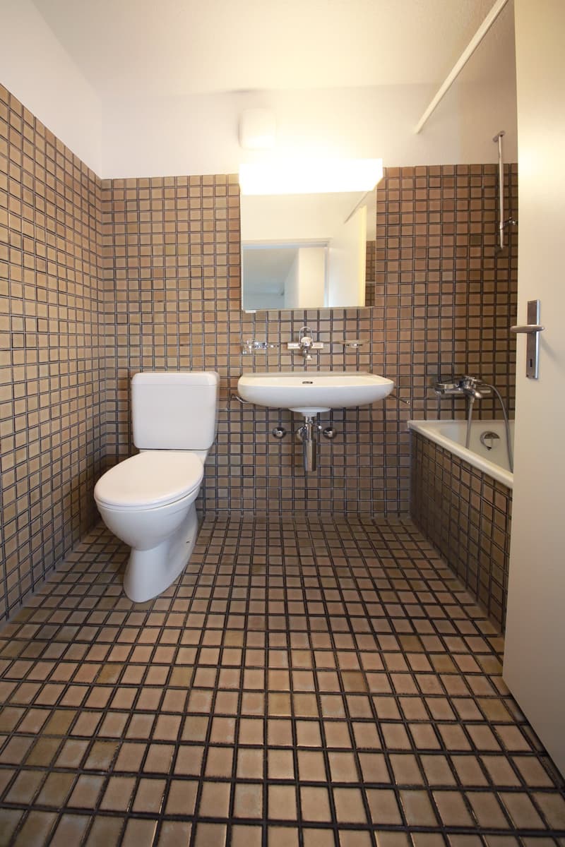 Gepflegte 3.5-Zimmer-Wohnung, 78 m2, im 1. OG, an ruhiger Lage, Kreis 3 (10)