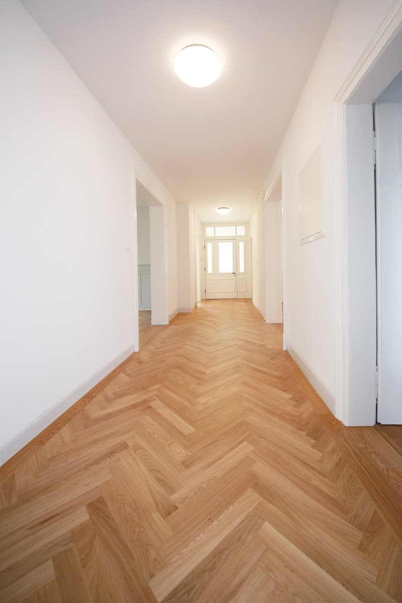 Stilvoll renovierte 4.5-Zimmer-Altbauwohnung in Top-Zustand, Kreis 6 (4)