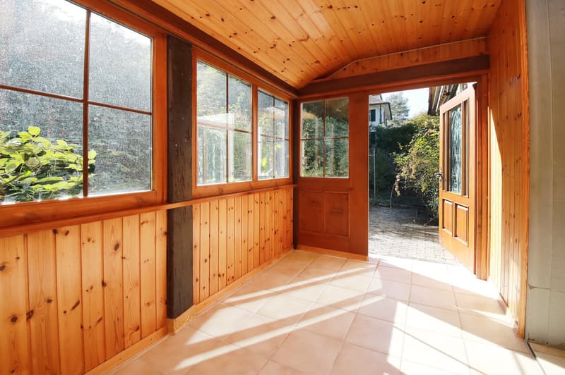 Charmantes 5 1/2-Zimmer-Einfamilienhaus mit idyllischem Garten von 650 m2 (5)