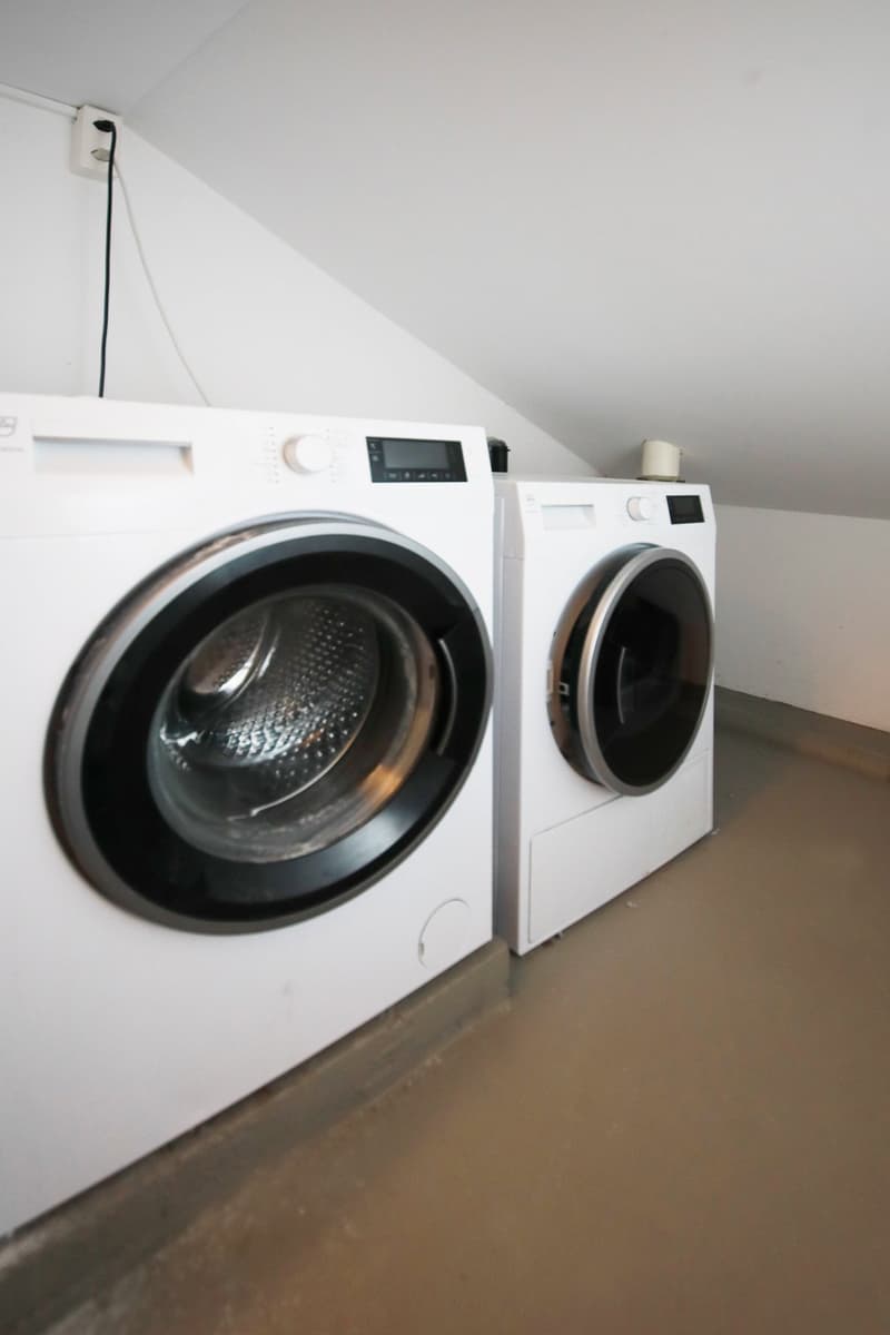 Renovierte 2.5-Zimmer-Dachwohnung (10)