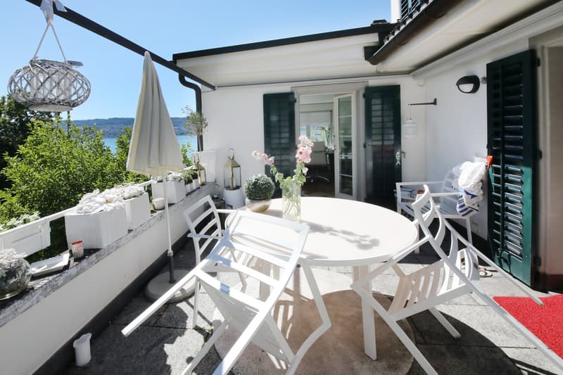 Herrschaftliche 4.5-Zimmer-Wohnung, 145 m2, mit voller Seesicht und grosser Terrasse (2)