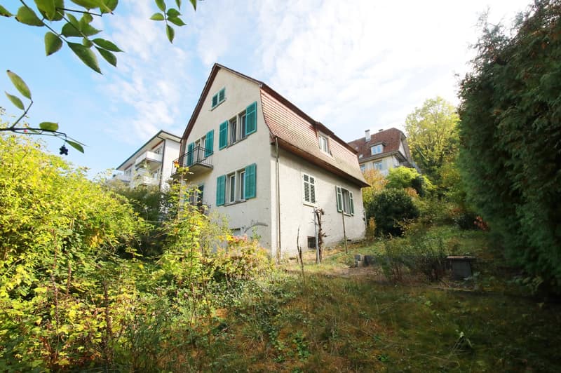 Top renovierte 3.5 Zimmer-Wohnung mit 2 Balkonen, 1. OG mit Gartensitzplatz (1)