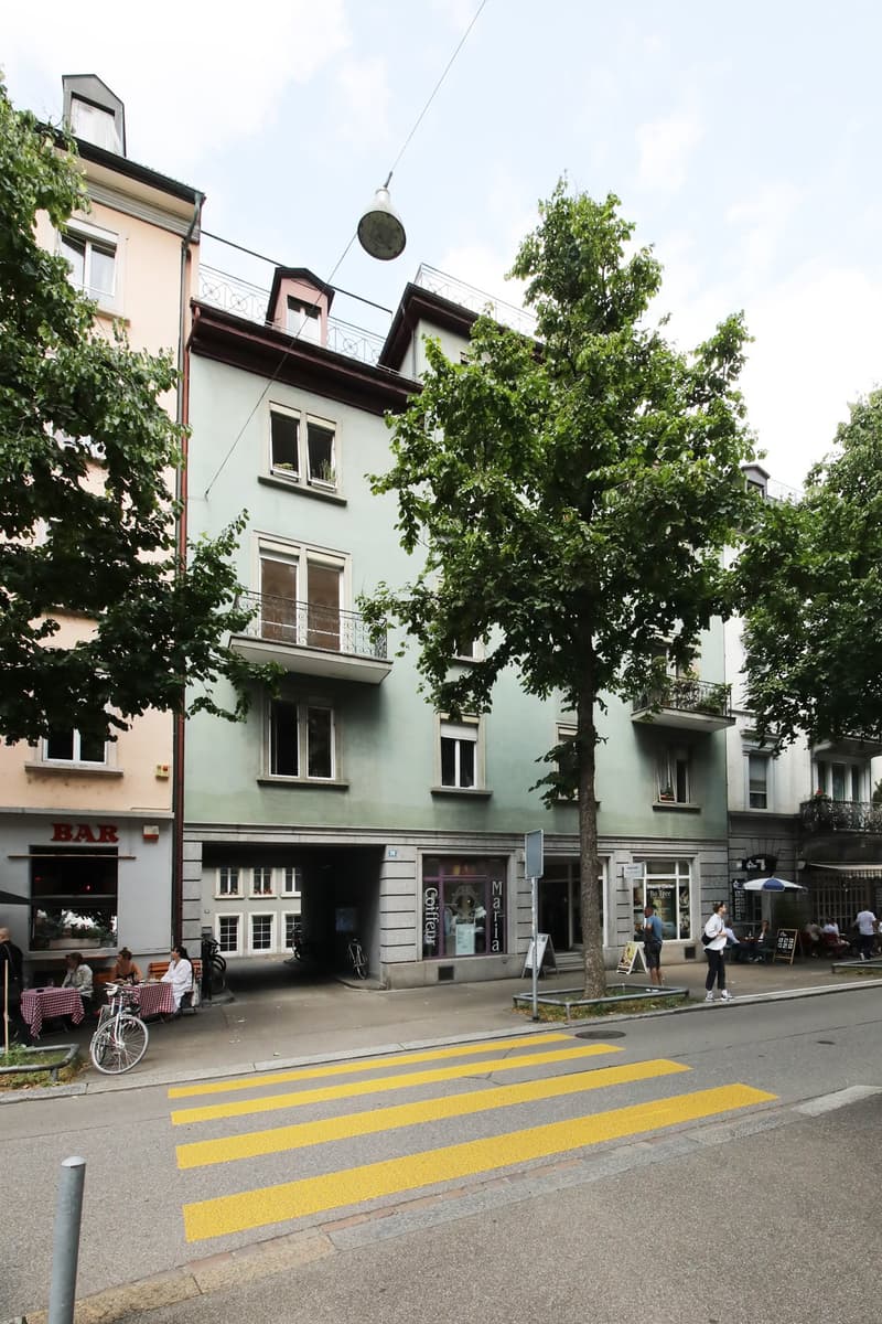 BEFRISTUNG - Altbauwohnung im 1. OG, beste Lage Kreis 4 (9)