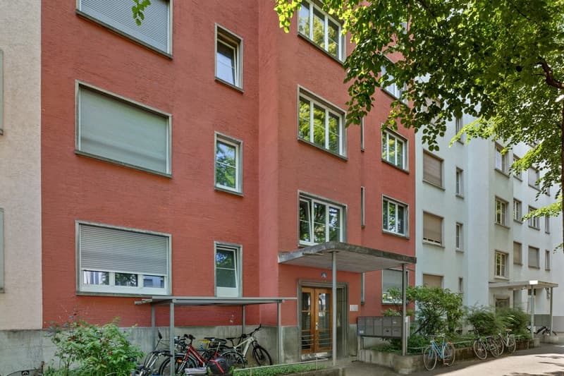 Charmantes Mehrfamilienhaus am Riehenring in Basel (1)