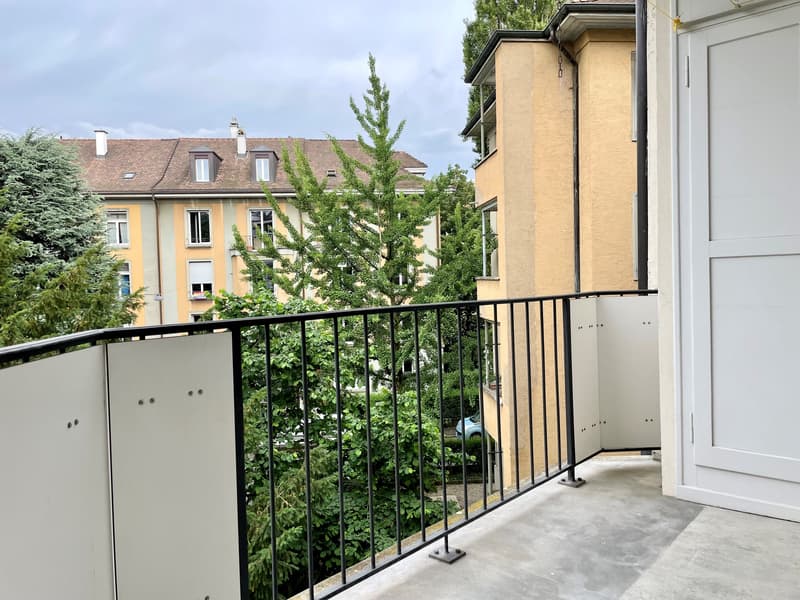 1470 - 122 - Balkon