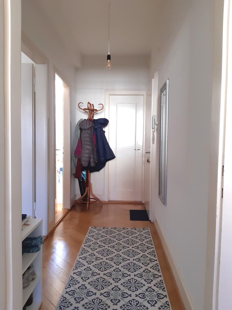 L1470-122 Möbliert Entrée 1