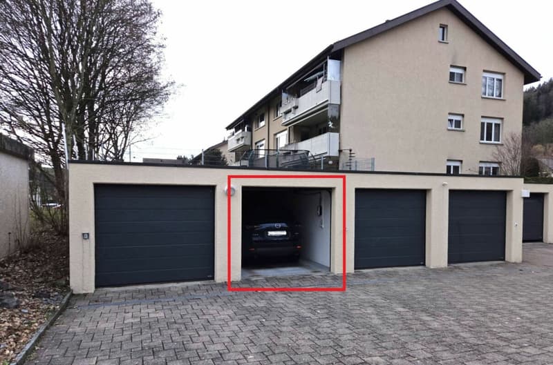 Zu verkaufen im Zihlackerring 13 in Turbenthal grosse 4.5 Zi.-Wohnung. Nur 2 Gehminuten bis ÖV. (4)