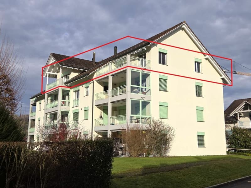 Zu verkaufen an der Haushaldenstrasse 2a in 8374 Dussnang; schöne 5½ Zi.-Dachwohnung, an ruhiger, sonniger Lage /nur 2 Gehminute bis ÖV ! (1)