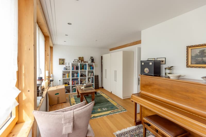 Zu verkaufen grosse, helle 4.5 Zi.-Wohnung 9055 Bühler bei Teufen. Mit Weitsicht ins Grüne und nur 2 Gehminuten bis ÖV ! (10)